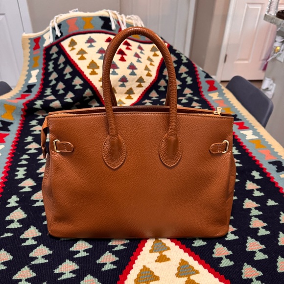 Tuscany Leather Bag with gold hardware - Picture 6 of 16